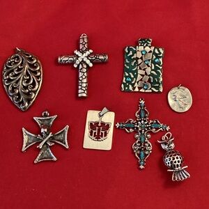 Silver tone pendants Lot